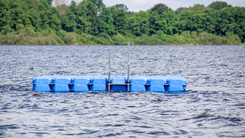 Wartungsarm und verwitterungssicher ist die neue Badeinsel.
