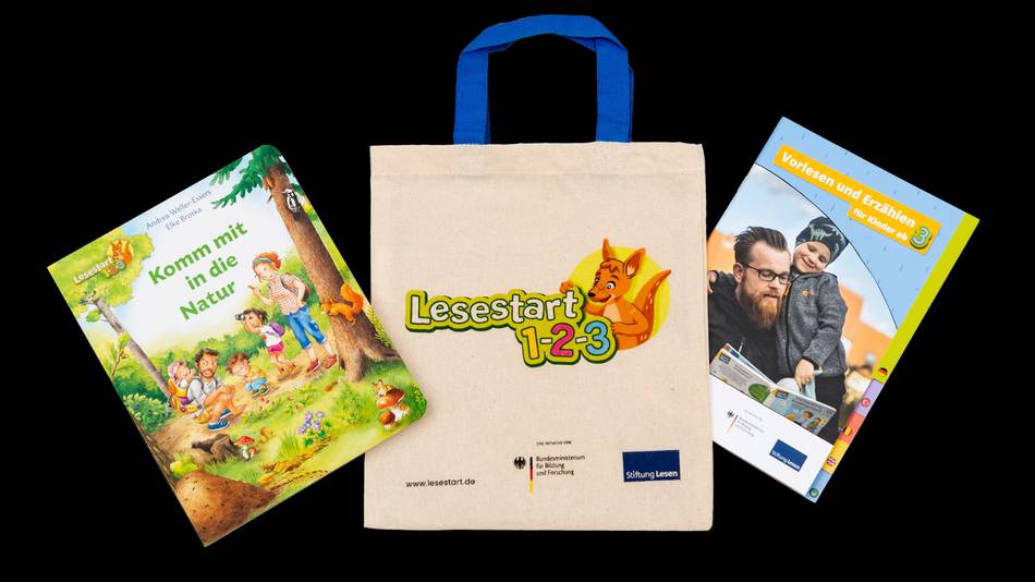 "Lesestart 1-2-3“ ist ein bundesweites Programm zur frühen Sprach- und Leseförderung für Familien mit Kindern im Alter von einem, zwei und drei Jahren.