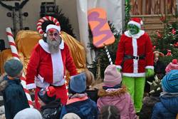 Das Weihnachtsstadtspiel "Helft dem Grinch" kam gut bei den Kindern an.