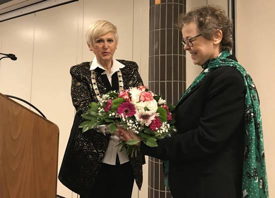 Stadtpräsidentin Anna-Katharina Schättiger dankte Gastrednerin Maren Thomsen, Präsidentin des Oberverwaltungsgerichts.