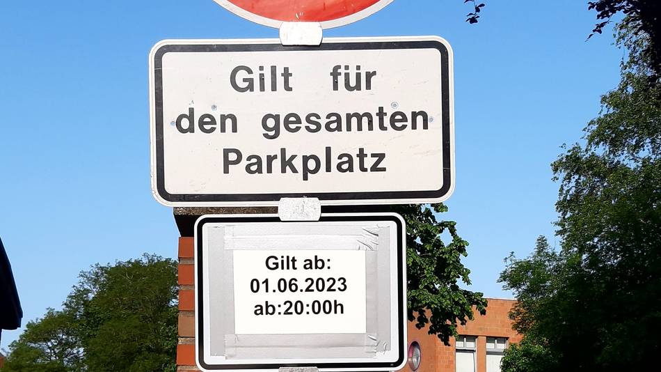 Vom 01. Juni, 20:00 Uhr, an können Autofahrer den Rathausparkplatz NICHT nutzen.